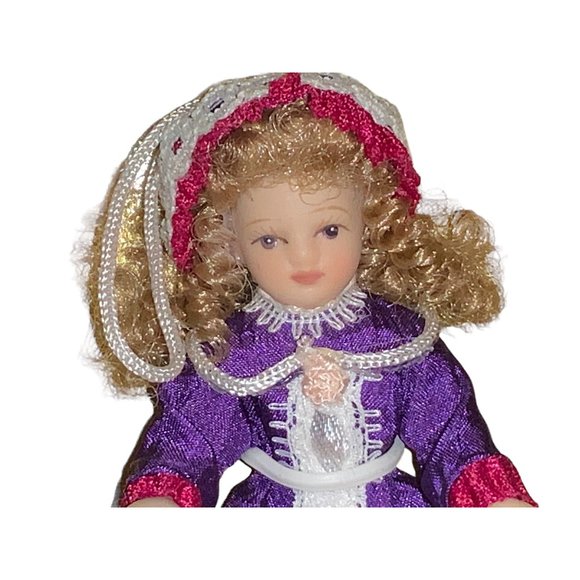 Pretty Women Porcelain Collectible 4 Inch Doll Ornament - Picture 4 of 11